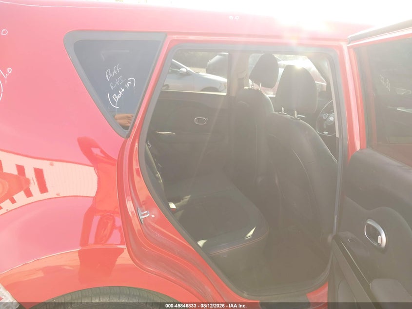 2019 KIA SOUL auction photo 8