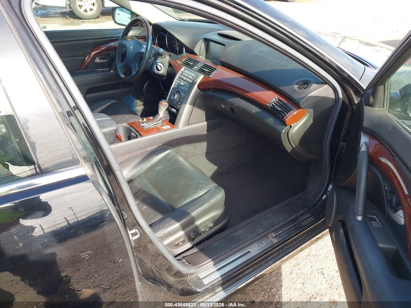 2010 ACURA RL auction photo 5