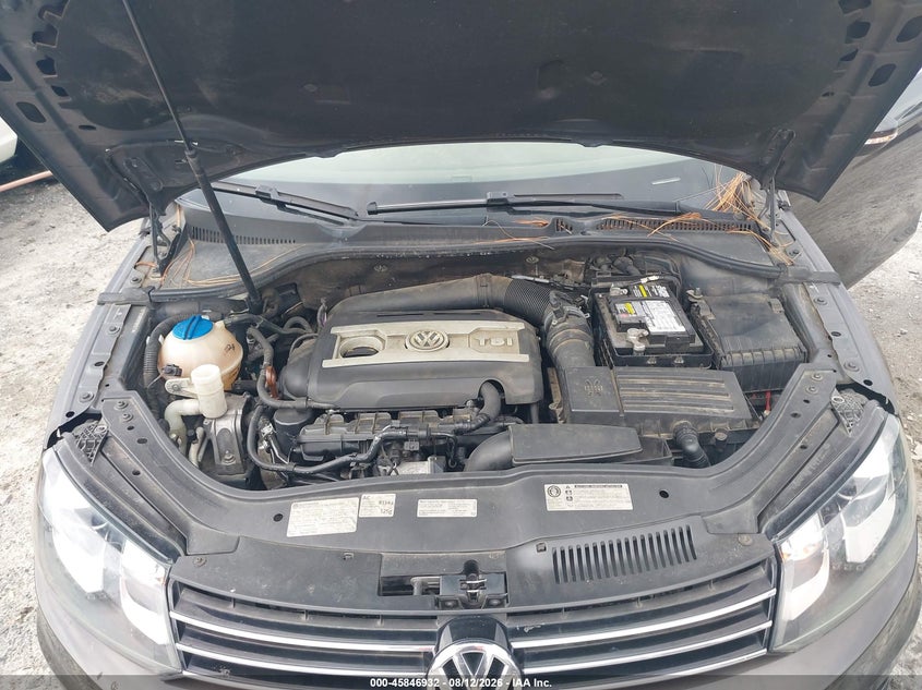 2013 VOLKSWAGEN EOS CABRIO 2.0L I-4 DI, DOHC, VVT, TURBO, 200HP