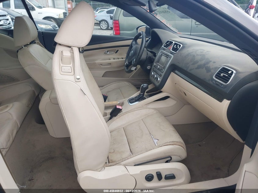 2013 VOLKSWAGEN EOS CABRIO 2.0L I-4 DI, DOHC, VVT, TURBO, 200HP