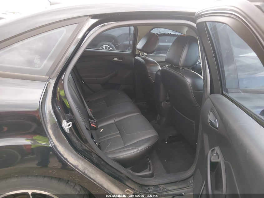 FORD FOCUS 2014 VIN 1FADP3F27EL227477
