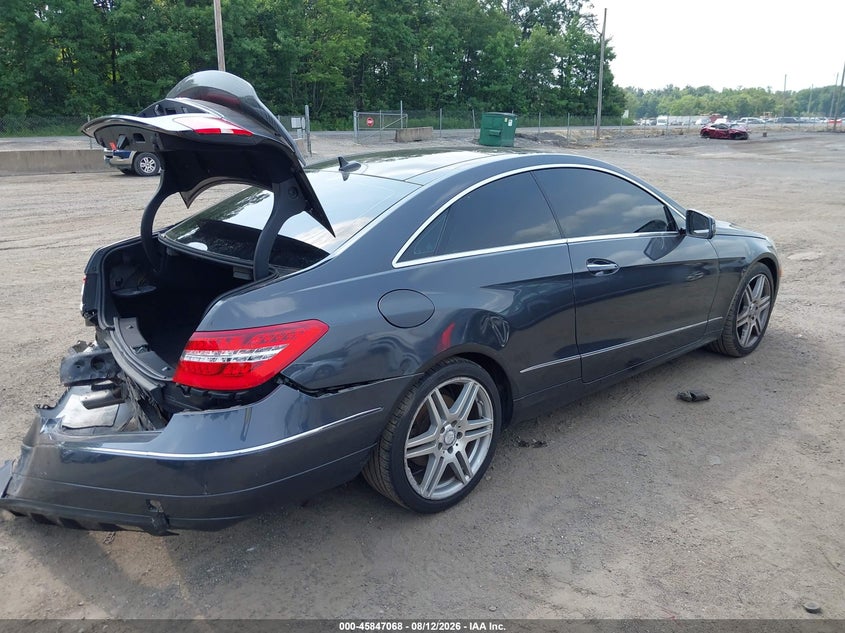 2010 MERCEDES-BENZ E 350 auction photo 4