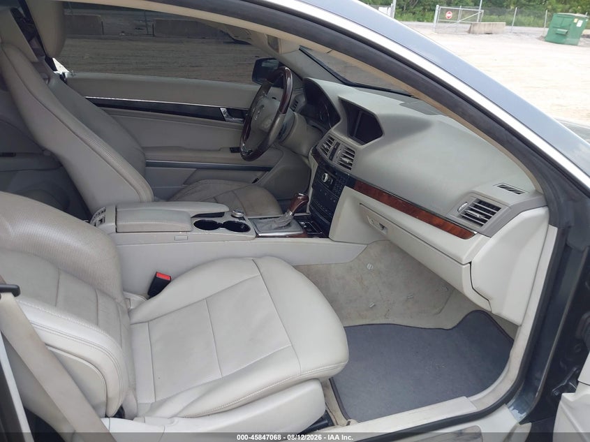 2010 MERCEDES-BENZ E 350 auction photo 5
