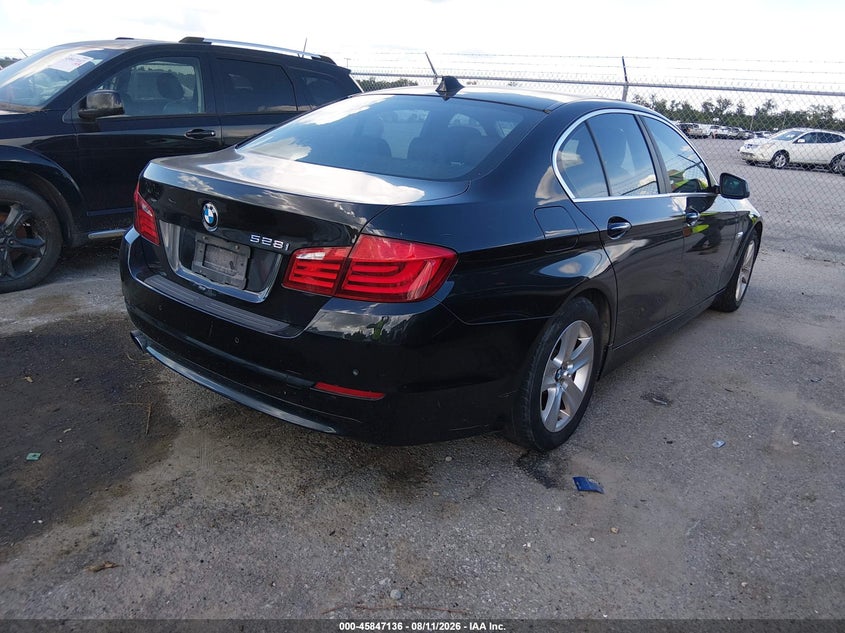 2013 BMW 528I auction photo 4