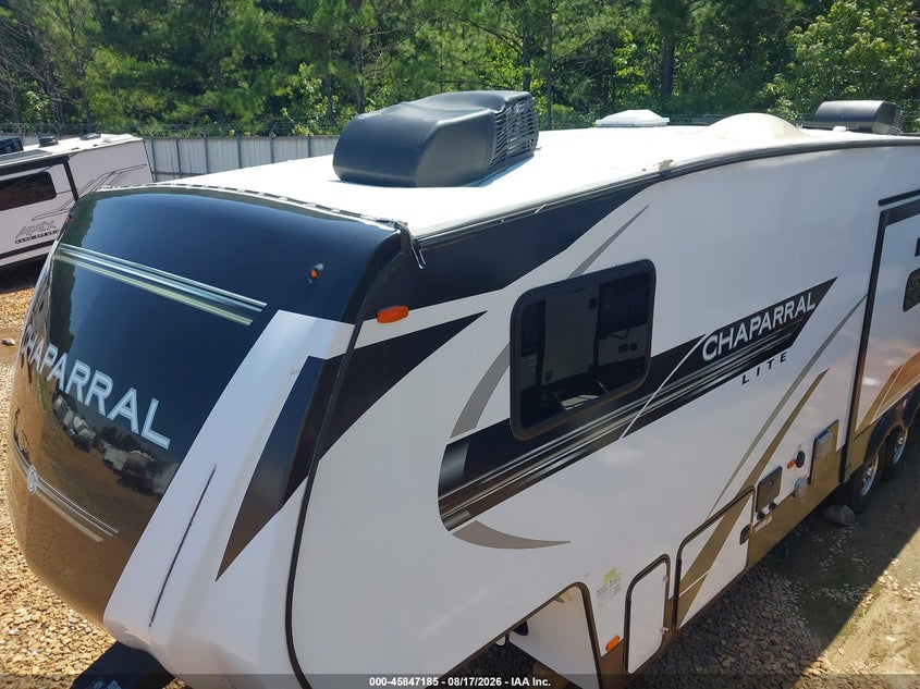 2021 COACHMEN CHAPARRAL LITE auction photo 6