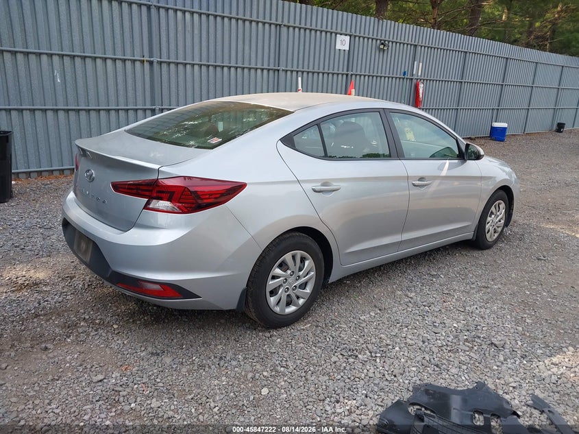 2020 HYUNDAI ELANTRA auction photo 4