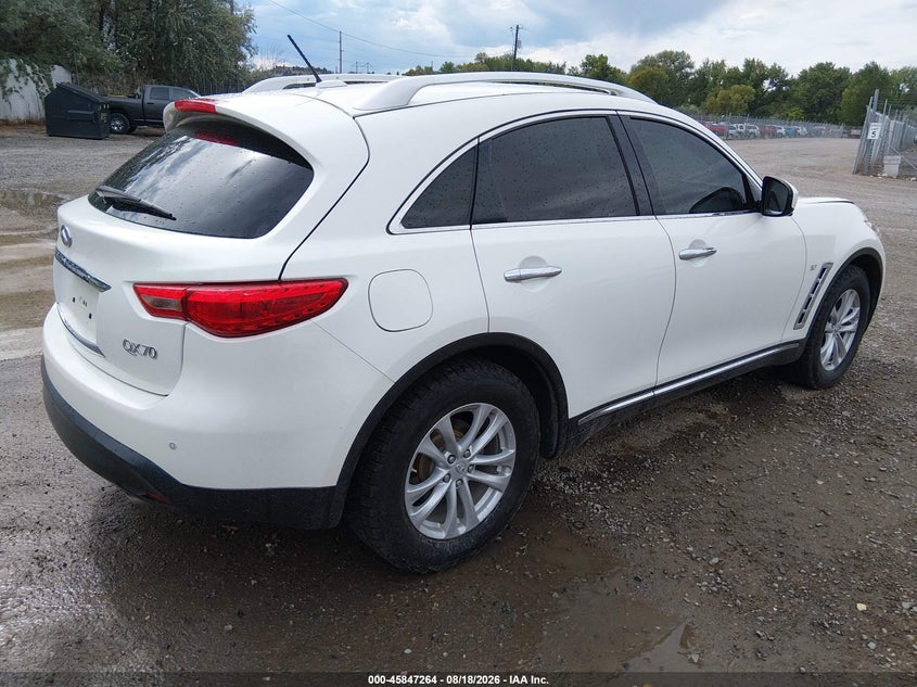 2017 INFINITI QX70 auction photo 4