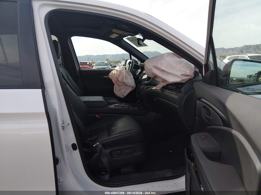 HONDA PASSPORT 2025 VIN 5FNYF8H54SB012849