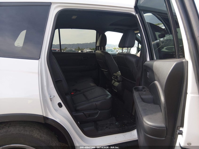 2025 HONDA PASSPORT auction photo 8