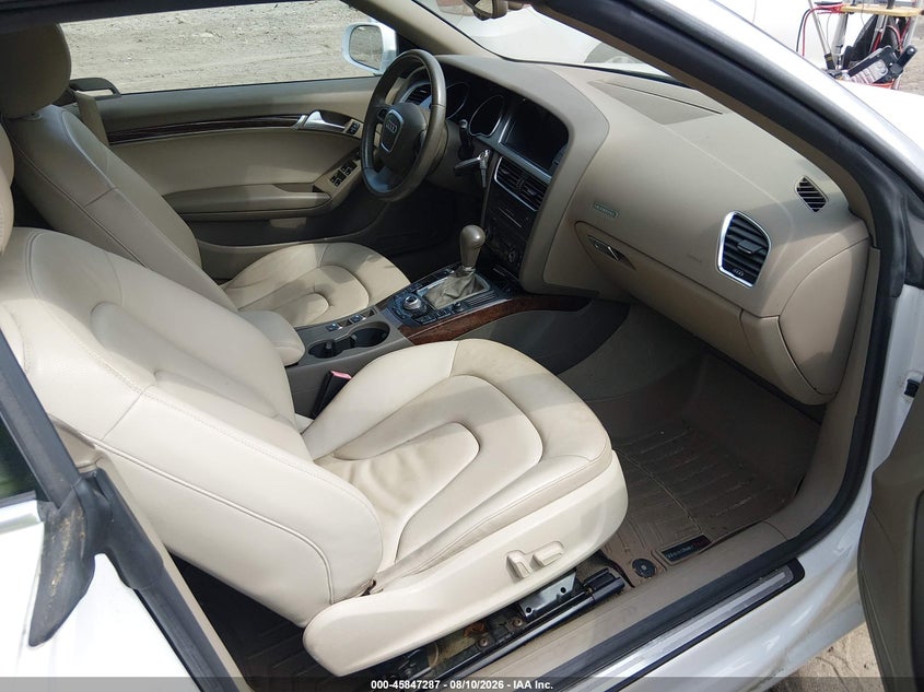2011 AUDI A5 auction photo 5