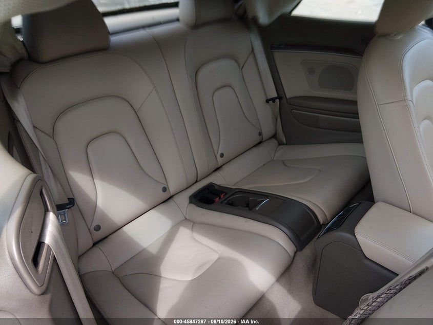 2011 AUDI A5 auction photo 8