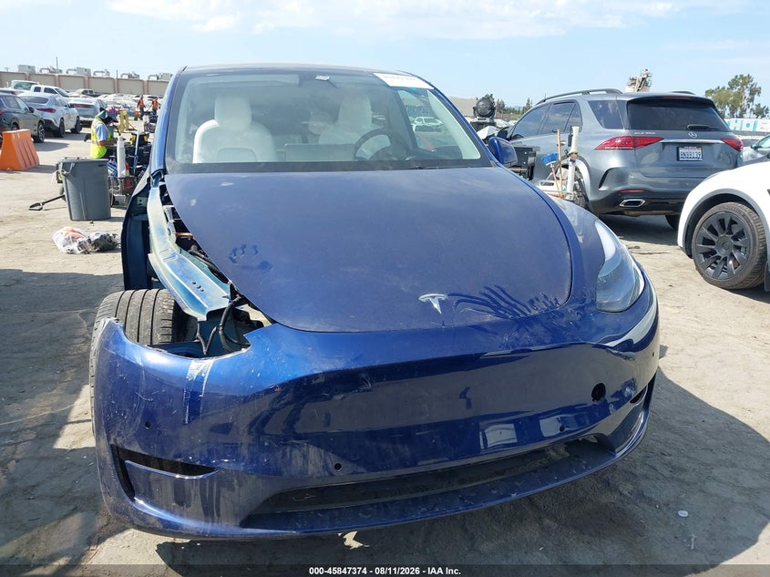 Фото 12 - TESLA MODEL Y