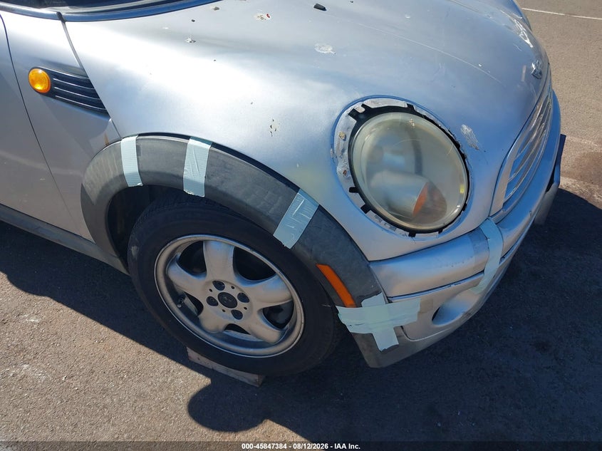 MINI COOPER 2007 VIN WMWMF33517TT57525