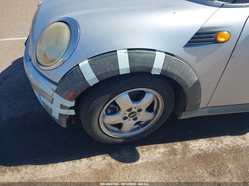 MINI COOPER 2007 VIN WMWMF33517TT57525