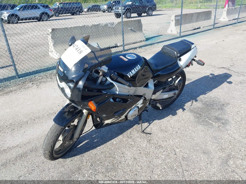 1998 YAMAHA FZR600 auction photo 2