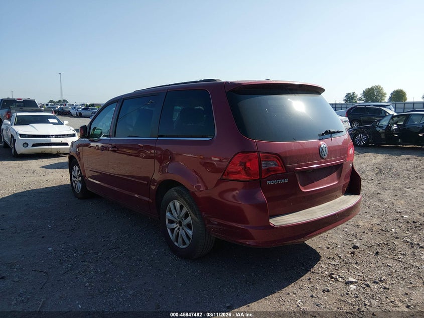 2012 VOLKSWAGEN ROUTAN auction photo 3