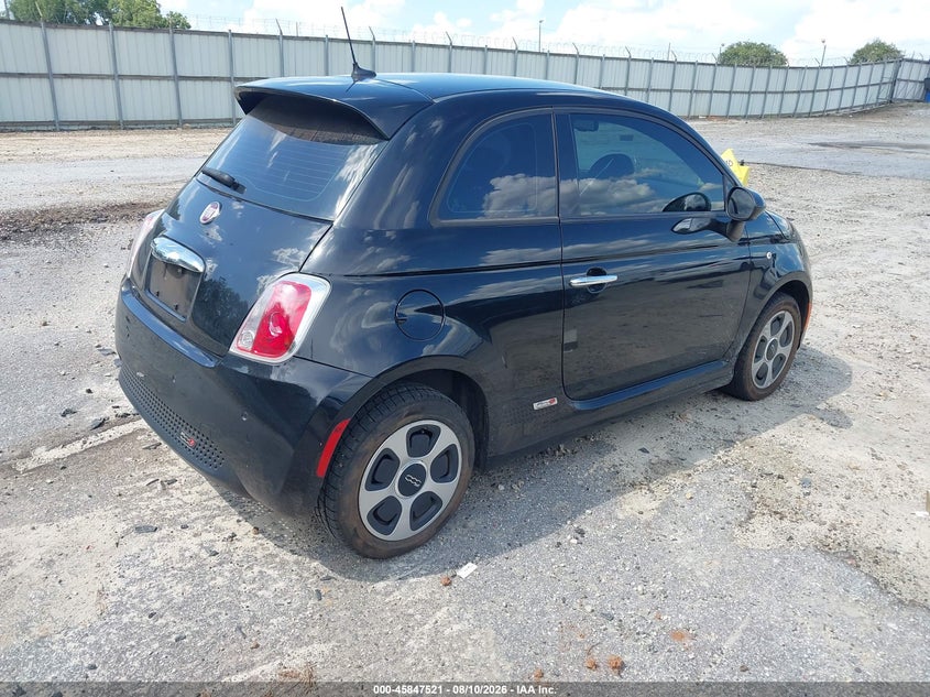 2015 FIAT 500E auction photo 4