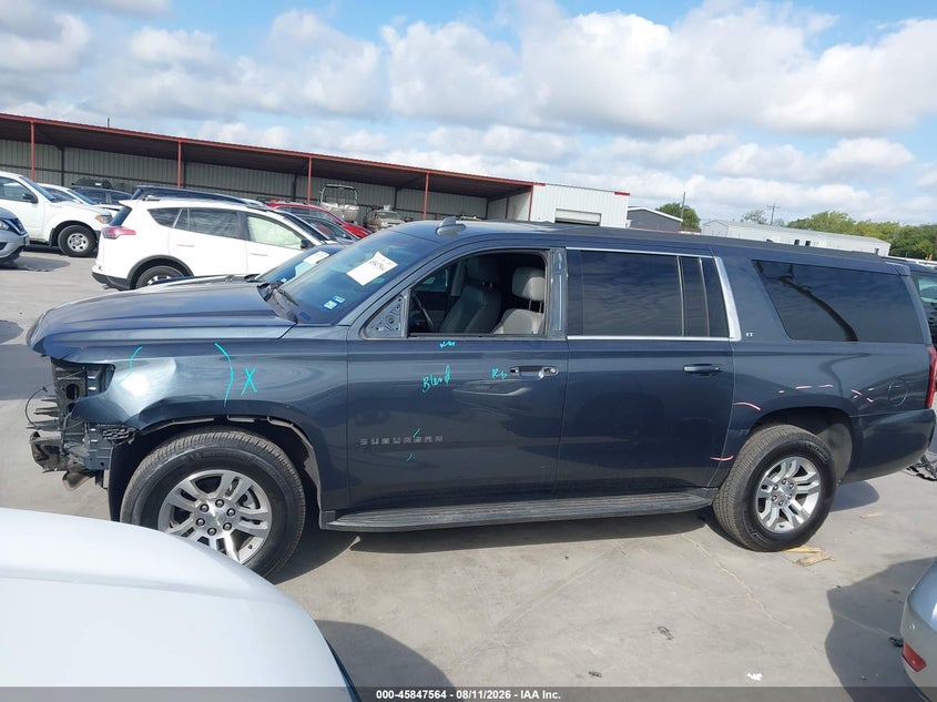 CHEVROLET SUBURBAN - zdjęcie 15