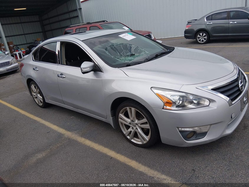 2013 NISSAN ALTIMA auction photo 1