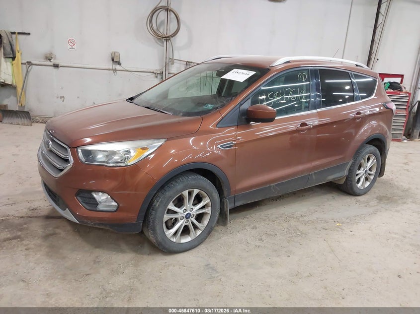 Vin: 1fmcu9g95hud07108, lot: 46346543, ford escape se 20172
