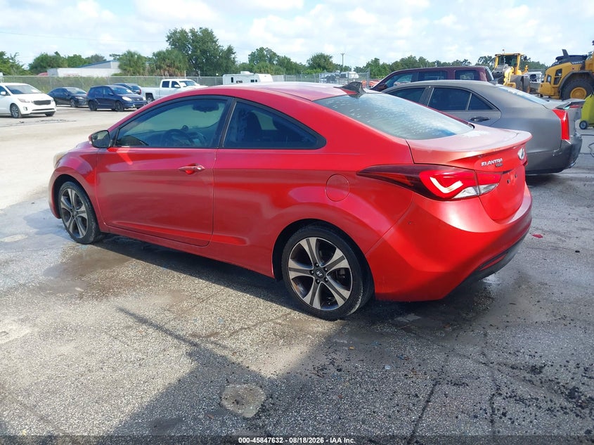 2014 HYUNDAI ELANTRA auction photo 3