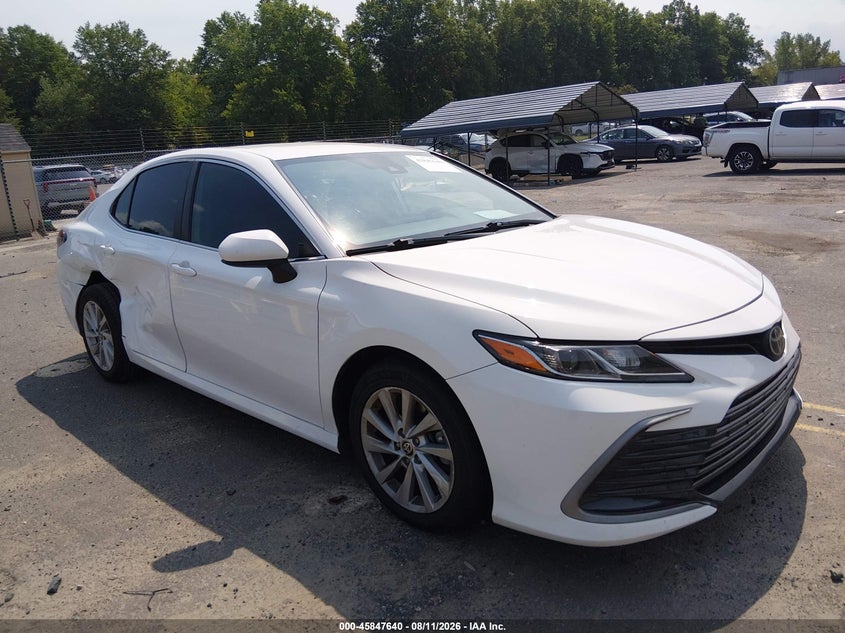 TOYOTA CAMRY - zdjęcie 1