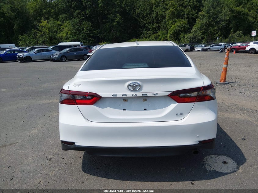 TOYOTA CAMRY - zdjęcie 16