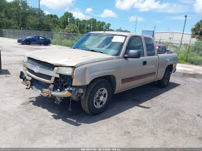 2004 Chevrolet Silverado, Front End, IAAI, VIN 2GCEC19V841232373 — photo 2