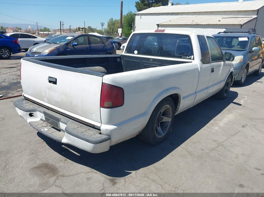 1998 CHEVROLET S-10 auction photo 4