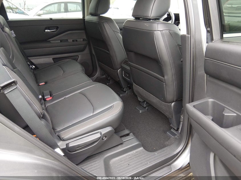2024 NISSAN PATHFINDER auction photo 8
