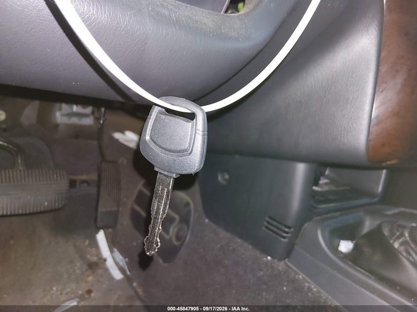 NISSAN PATHFINDER 2000 VIN JN8AR07Y1YW430137
