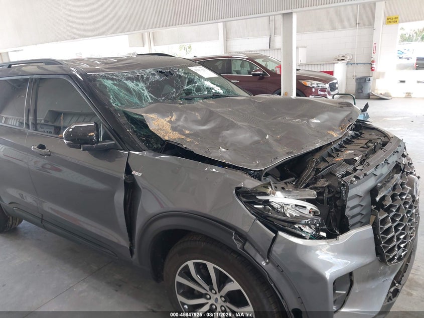 FORD EXPLORER 2025 VIN 1FMUK7KHXSGC17505