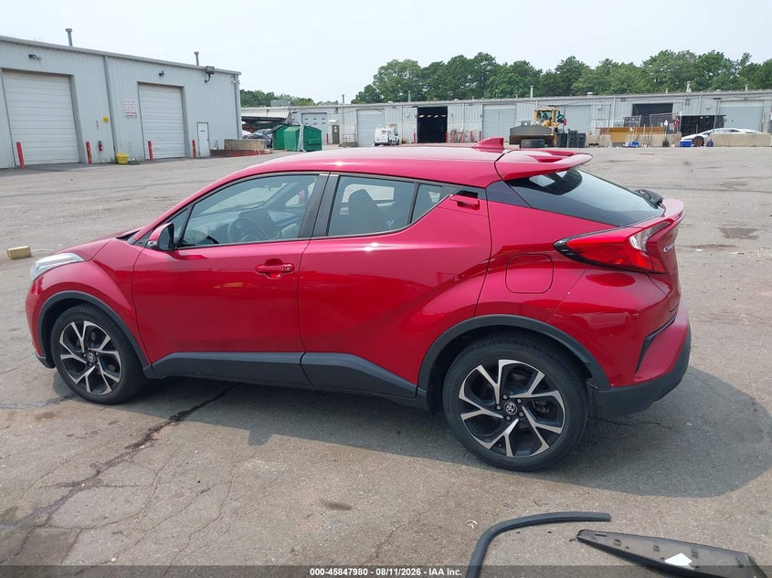 TOYOTA C-HR - zdjęcie 14