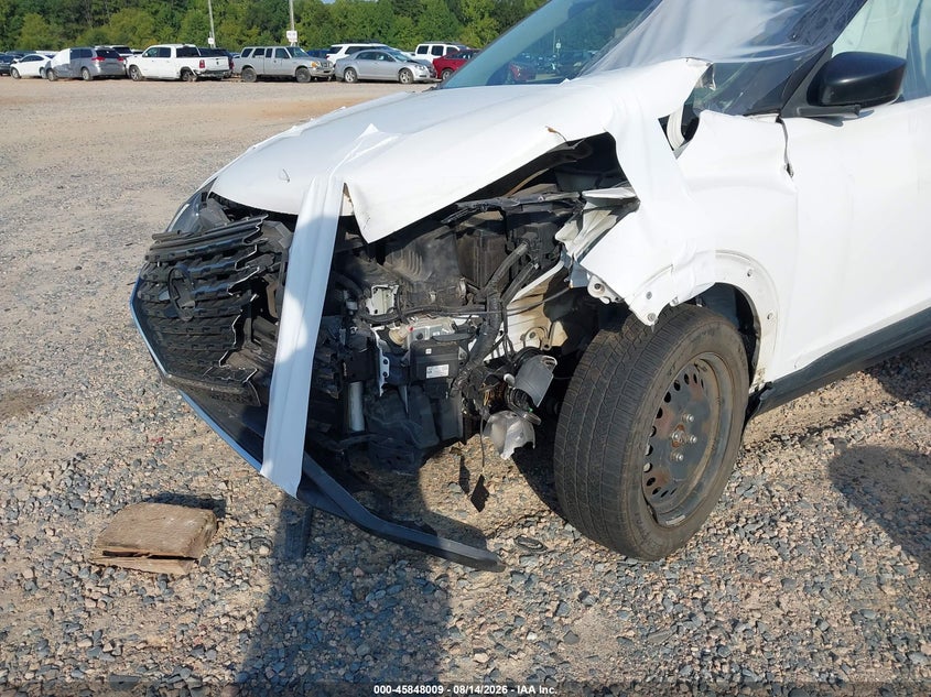 2022 NISSAN KICKS auction photo 6
