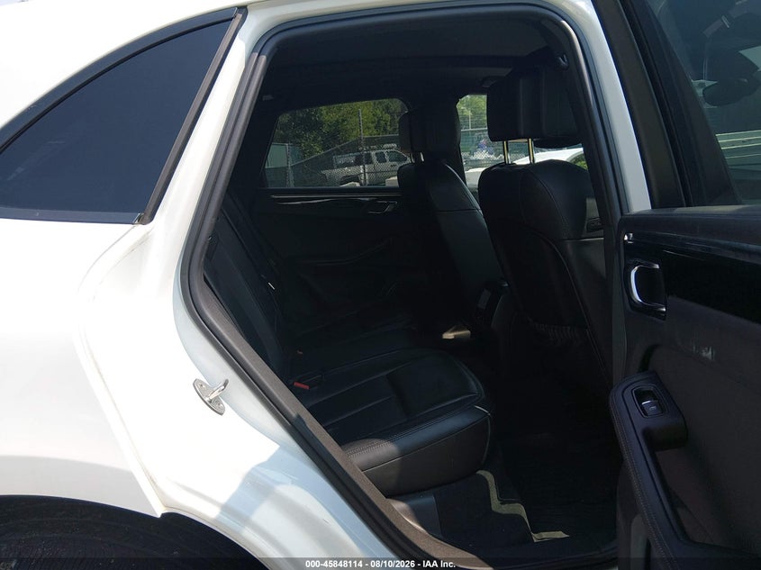 2015 PORSCHE MACAN auction photo 8