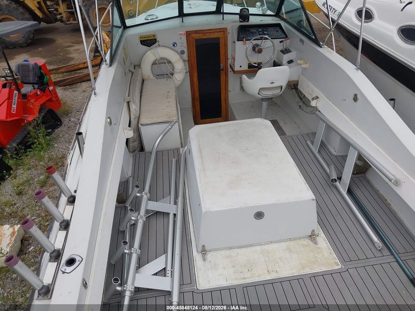 1988 SPORTCRAFT 27' auction photo 5