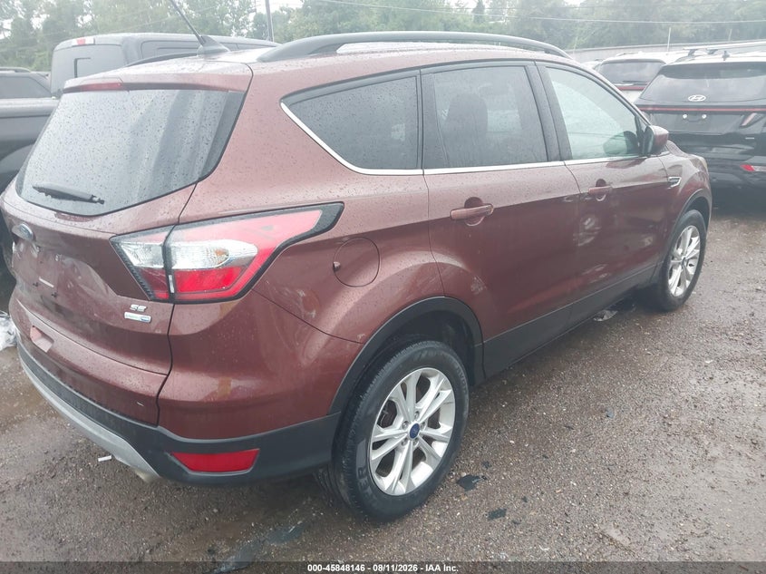 Vin: 1fmcu9gd6jua96429, lot: 46347079, ford escape se 20184