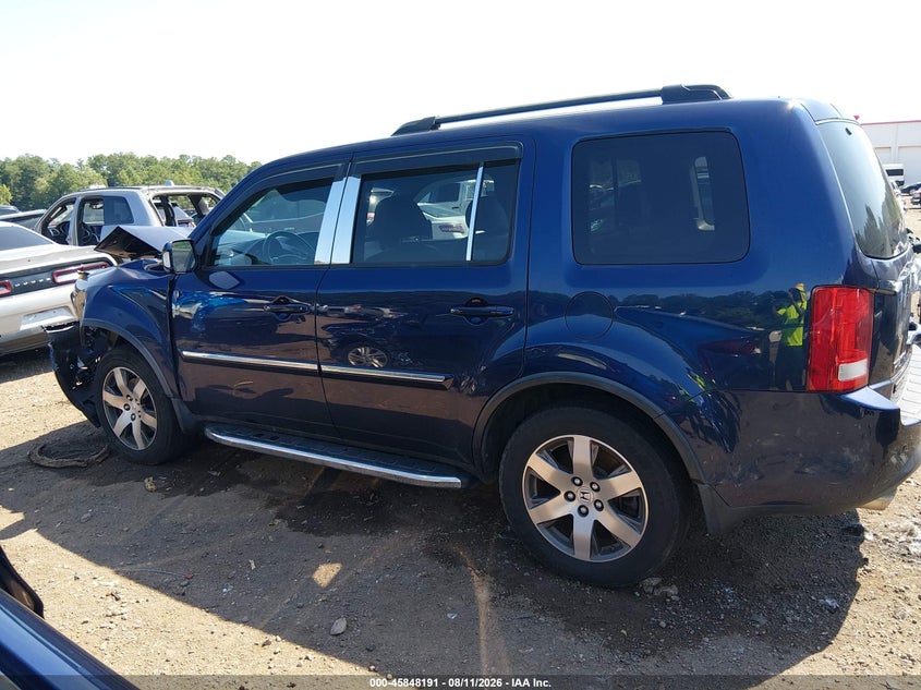 2014 HONDA PILOT TOURING · Photo 15
