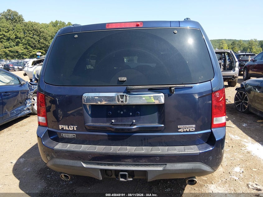 2014 HONDA PILOT TOURING · Photo 17