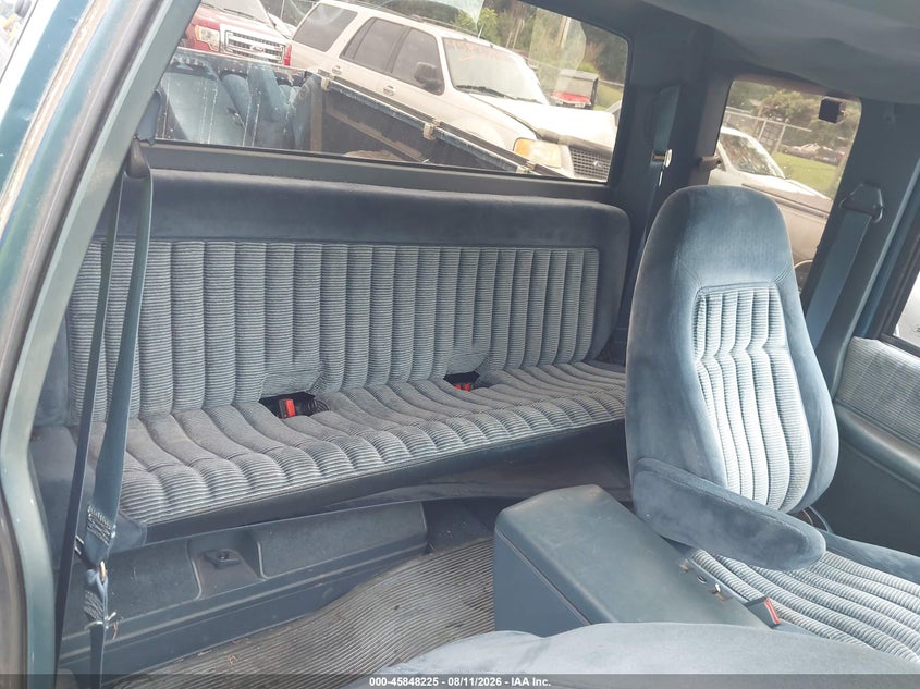 1992 GMC SIERRA auction photo 8