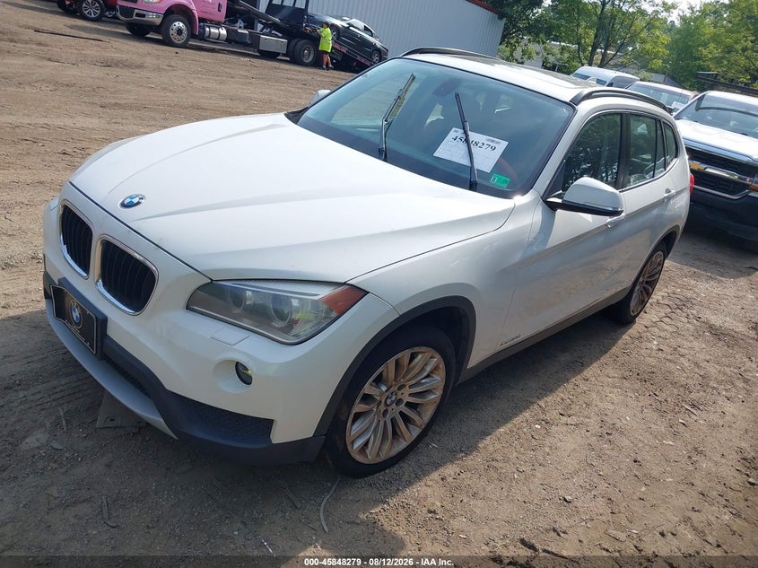 2013 BMW X1, Обычный износ, IAAI, VIN WBAVL1C50DVR85433 — фото 2