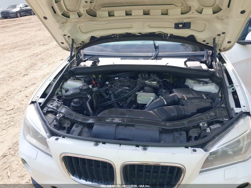 BMW X1 2013 VIN WBAVL1C50DVR85433