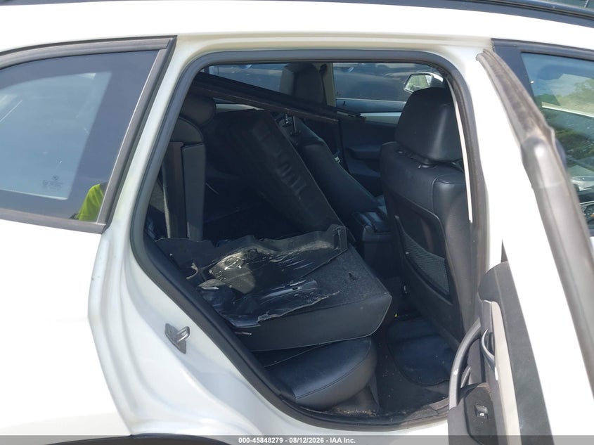 BMW X1 2013 VIN WBAVL1C50DVR85433