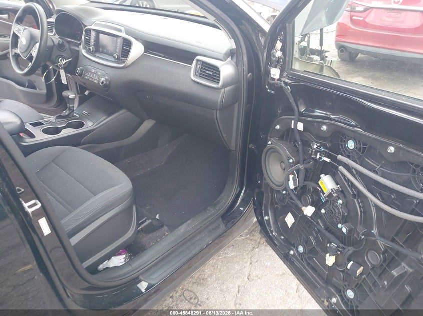 KIA SORENTO 2019 VIN 5XYPG4A31KG585792