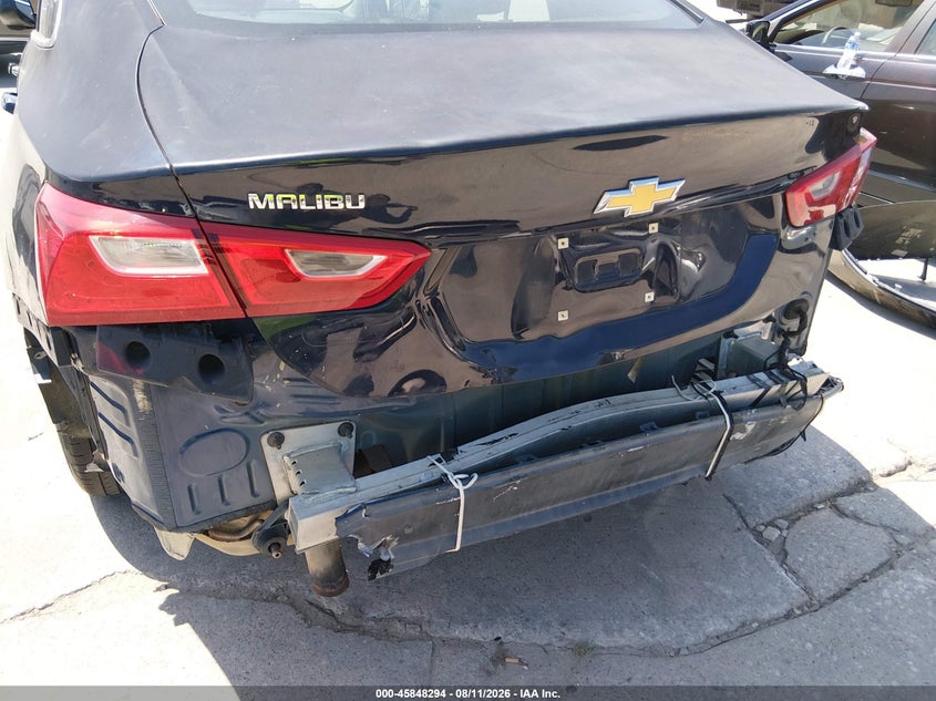 2017 CHEVROLET MALIBU auction photo 6