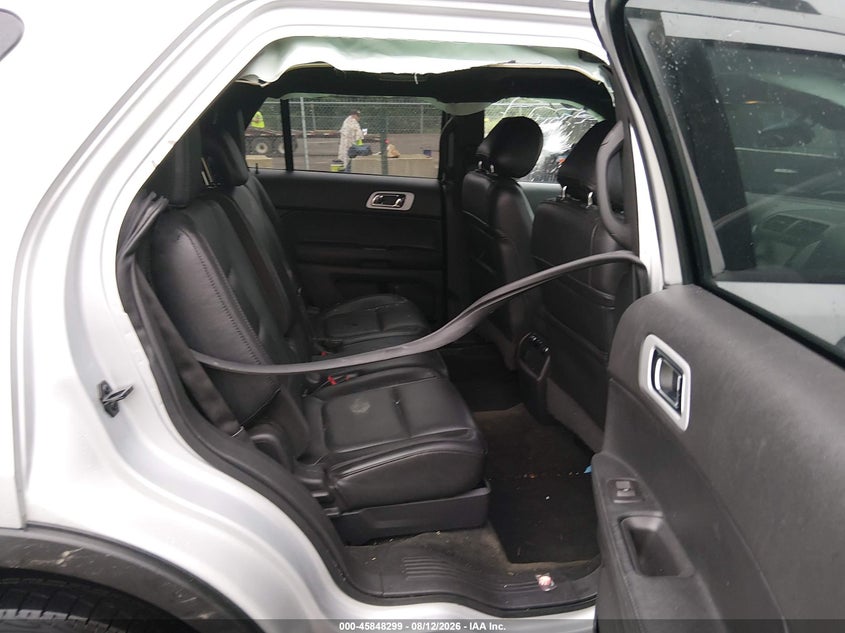 2015 FORD EXPLORER auction photo 8