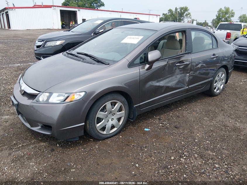 2011 Honda Civic, Левый бок, IAAI, VIN 19XFA1F50BE031369 — фото 2