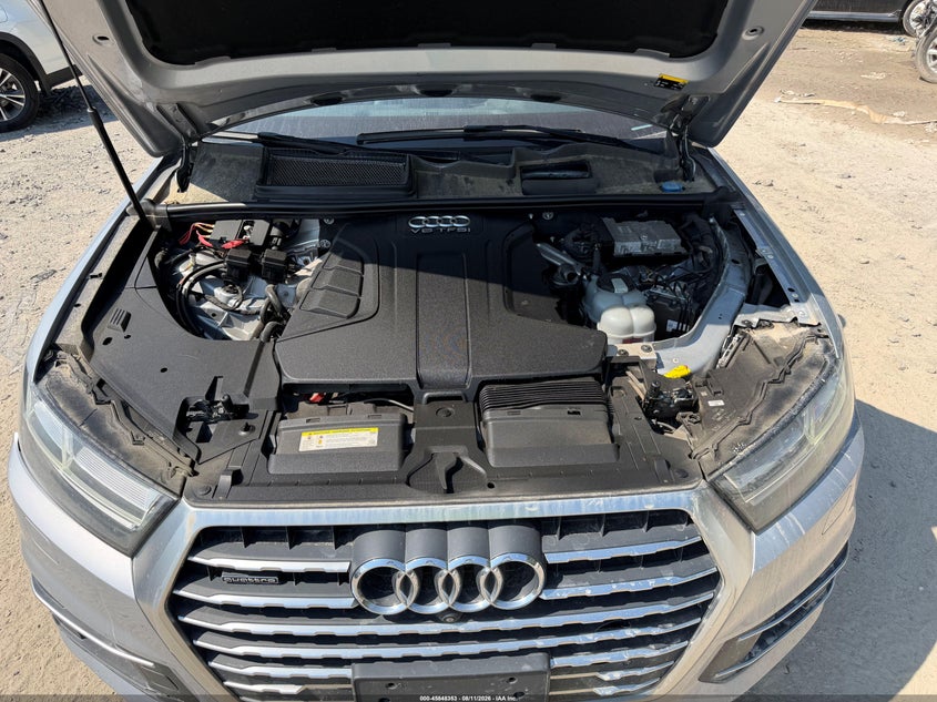 AUDI Q7 2018 VIN WA1LAAF74JD004268
