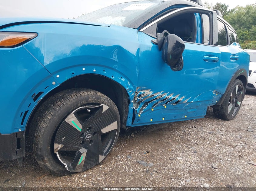 2025 NISSAN KICKS auction photo 6