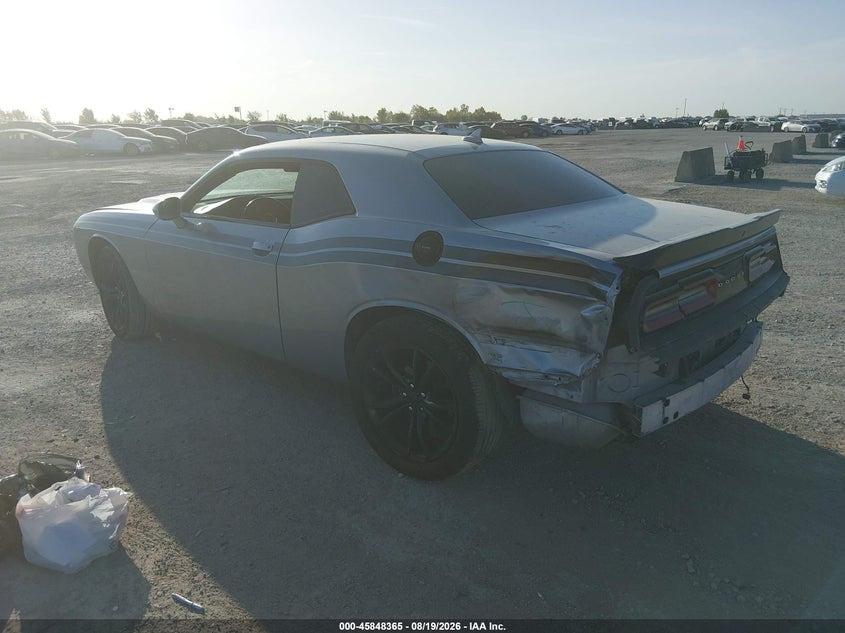 DODGE CHALLENGER - zdjęcie 3